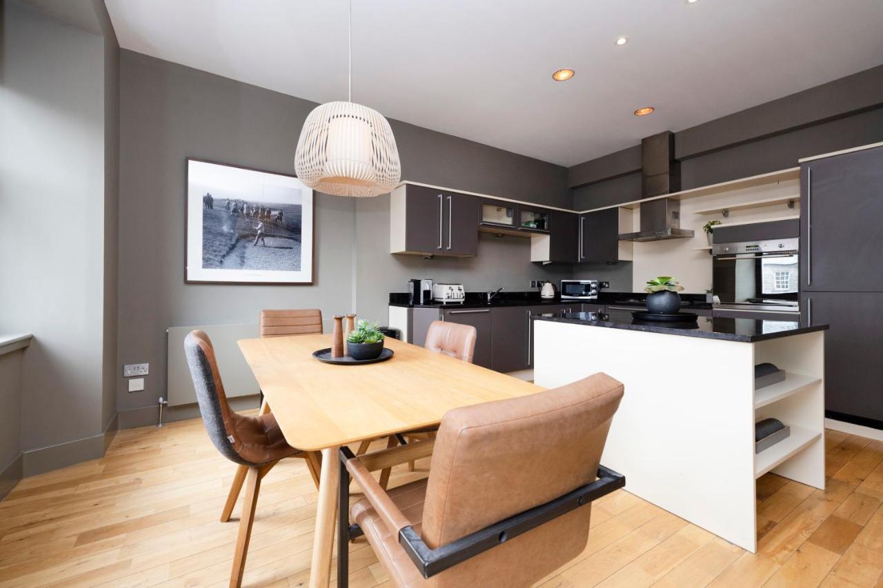 Joivy Luxury 2Br Home On George Street Edinburgh Kültér fotó